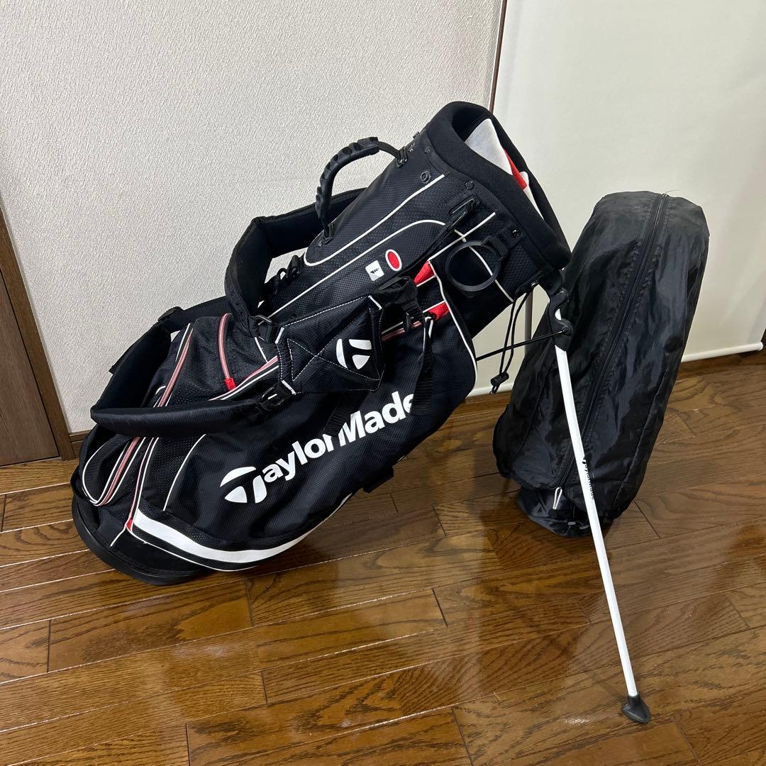 テーラーメイド　スタンド式キャディバッグ　黒系色