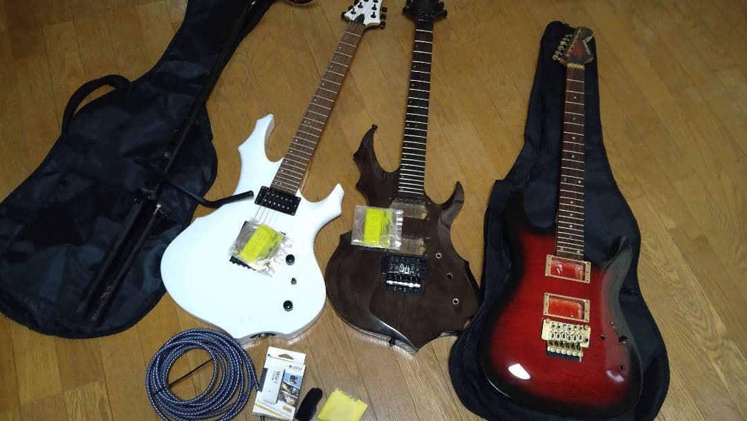 最終値下げ中、今月末迄　ギター3本　セット