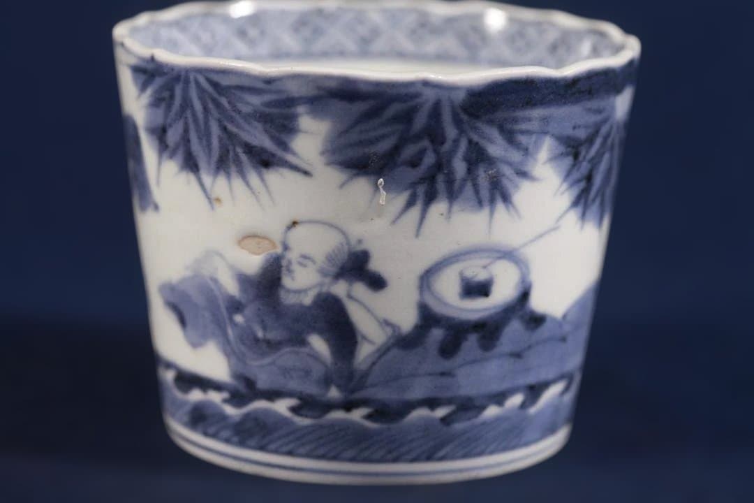 577　古伊万里大渕染付仙人唐子遊び図蕎麦猪口　無傷　幕末