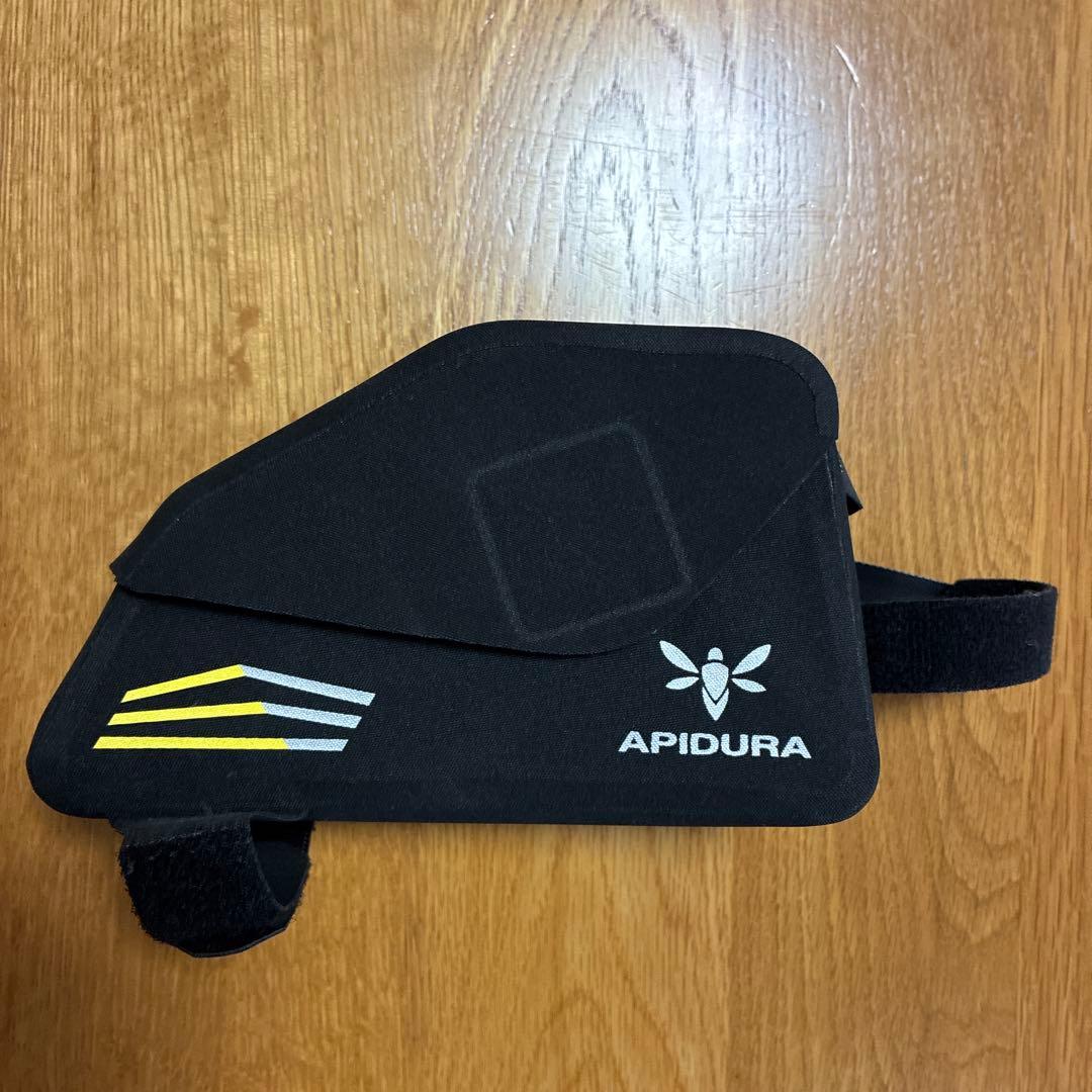 APIDURA トップチューブバッグ 0.7L
