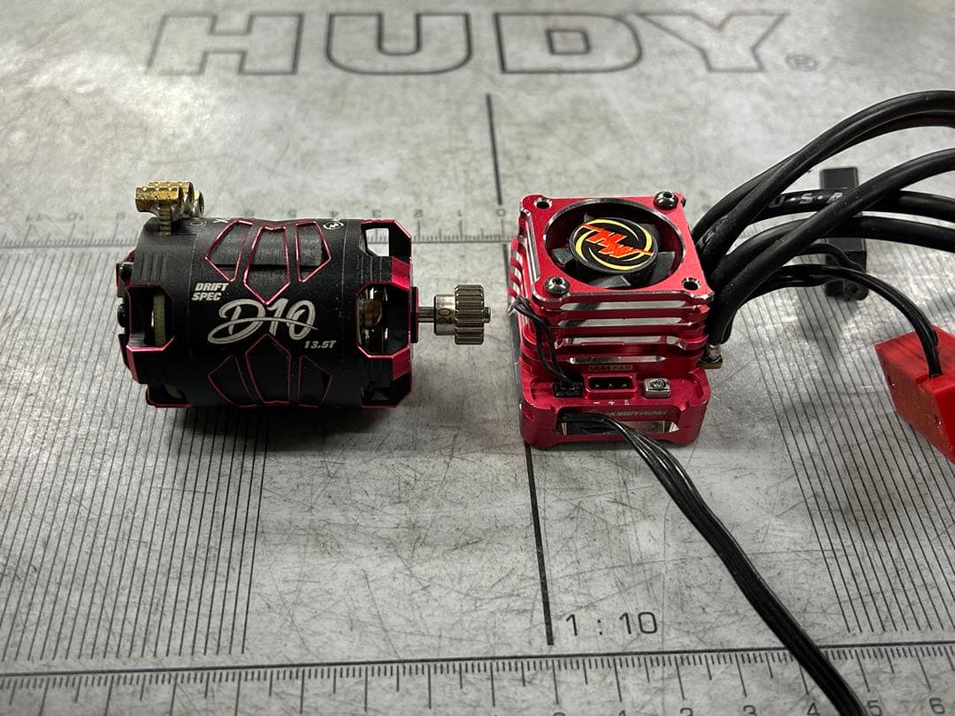 美品‼️xd10、d10（13.5）セット！！ grk5.yd2.サンワ、フタバ