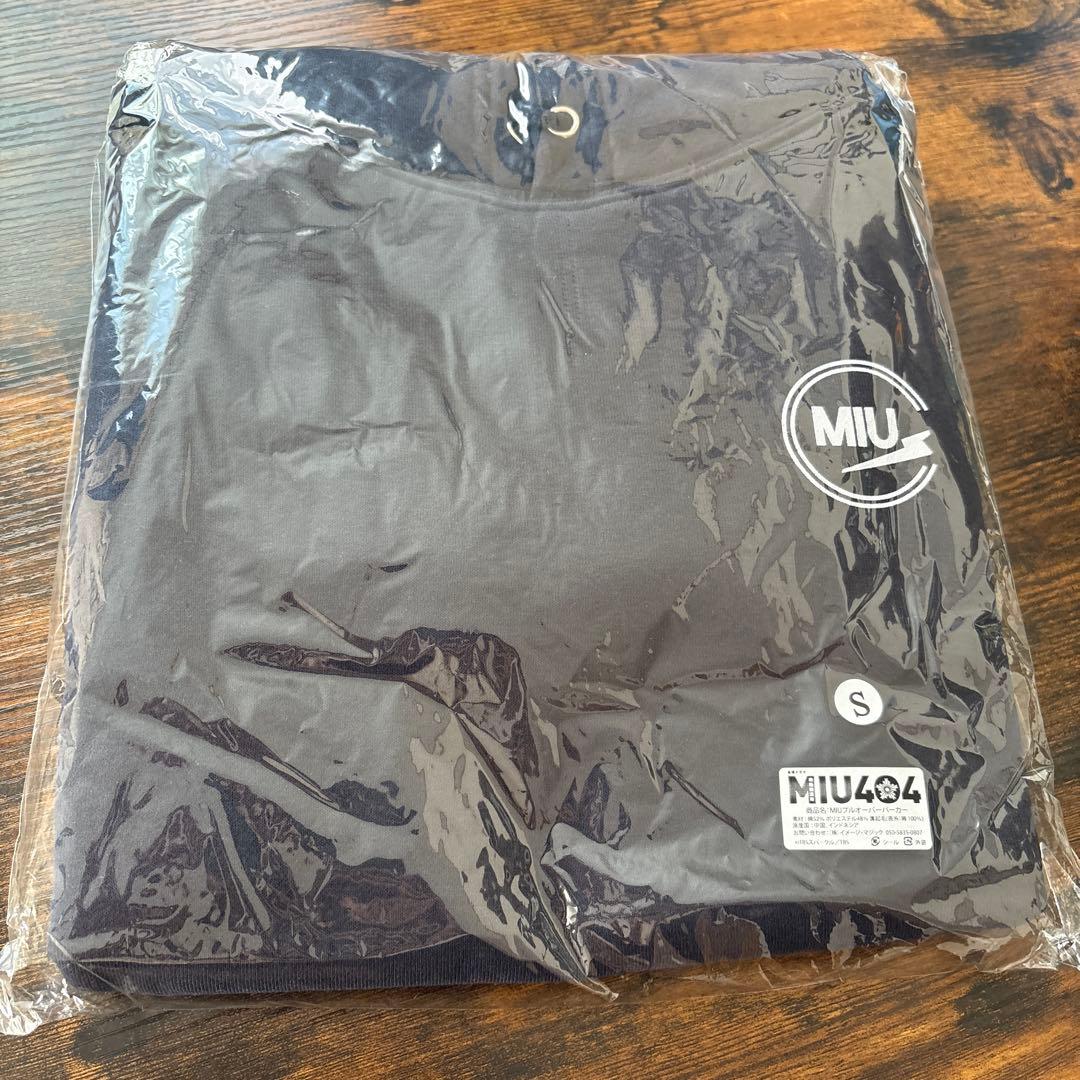 MIU404 パーカー