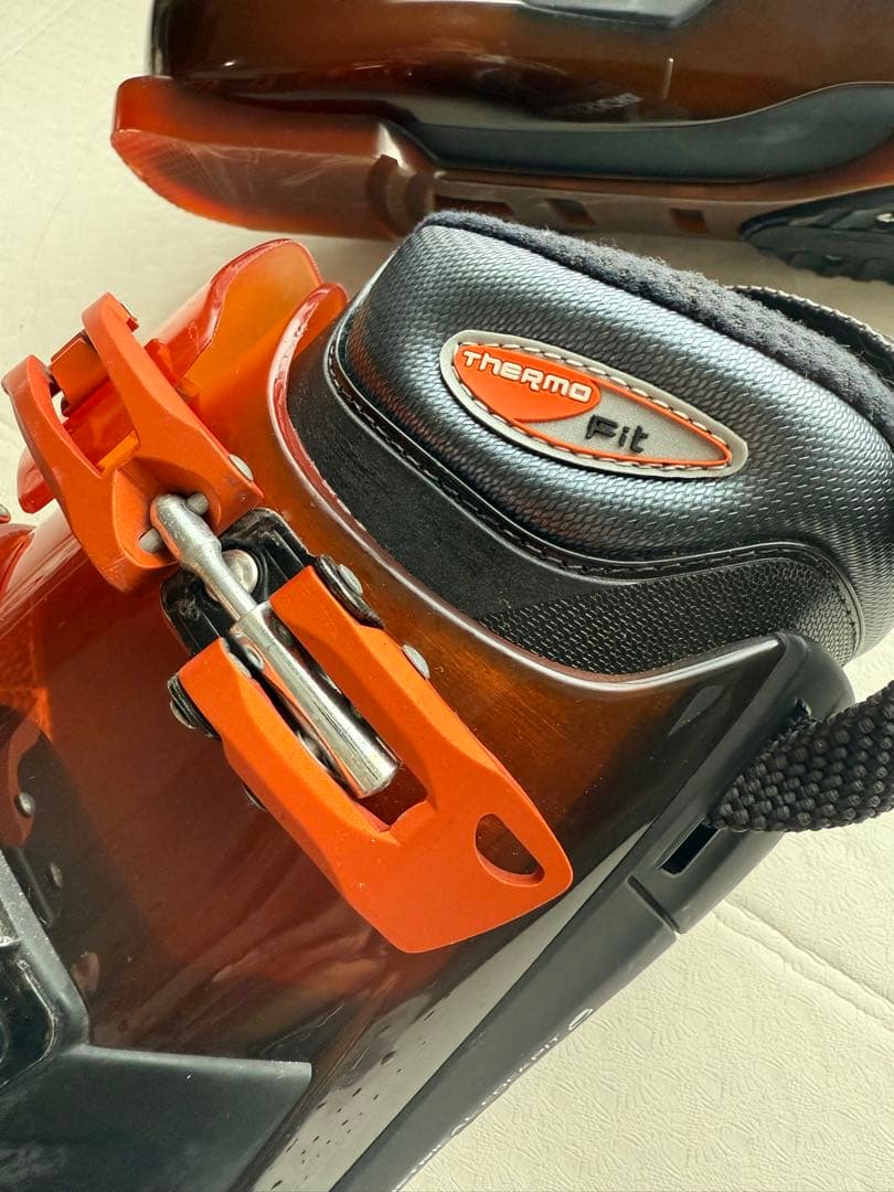 A*L様 ロシニョール スキーブーツ　27.5cm 黒 オレンジ