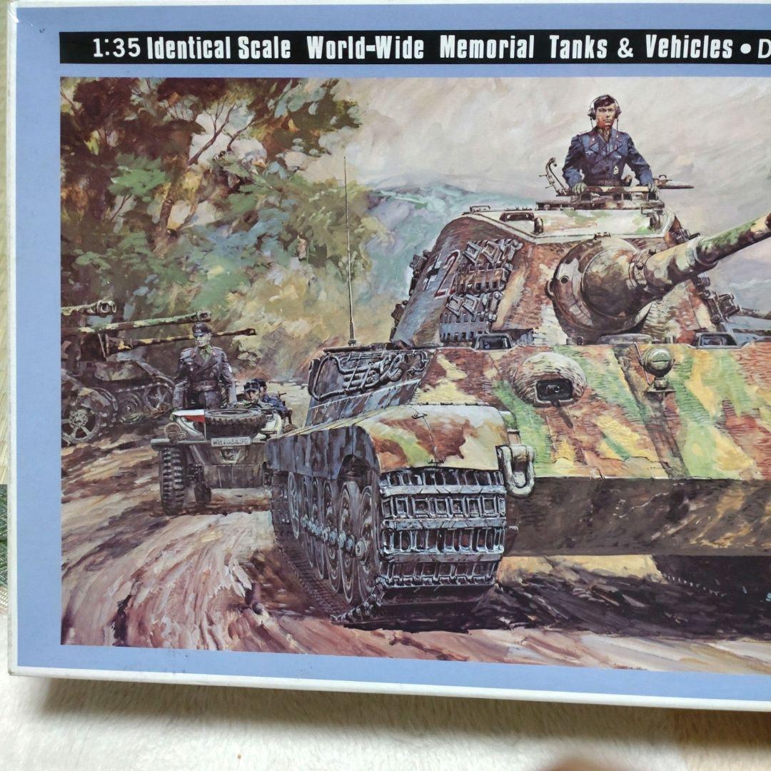 1:35 スケール 　　　　　　戦車モデル 　ニチモ