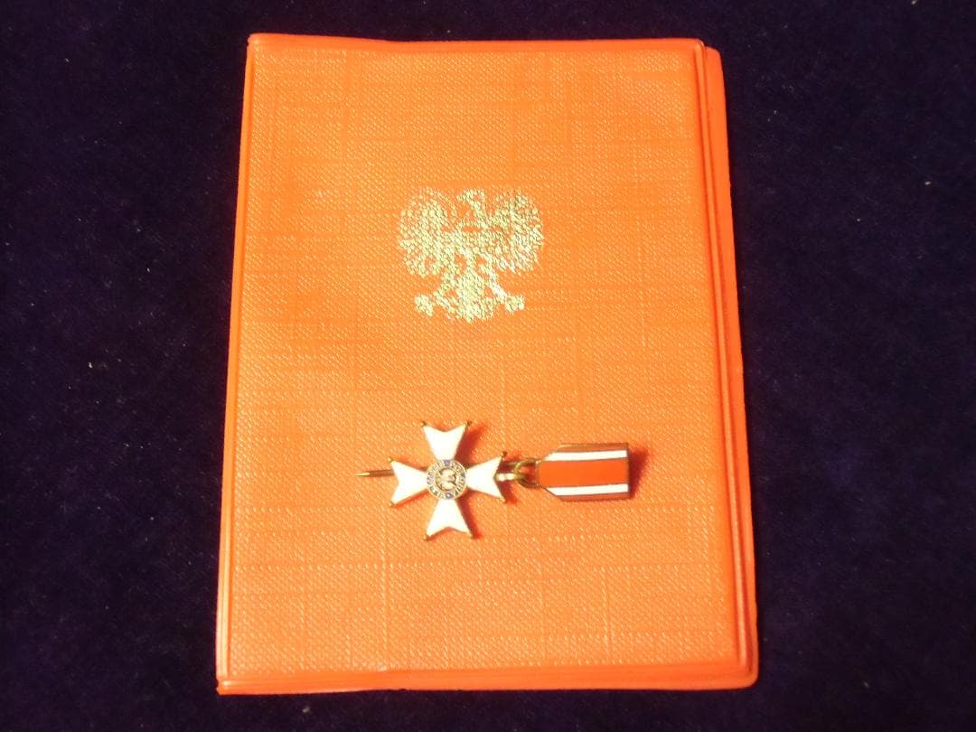 Ｐポーランド軍＊ポロニアレスティトゥータ勲章＊ミニチュア襟章＋勲記（実物）