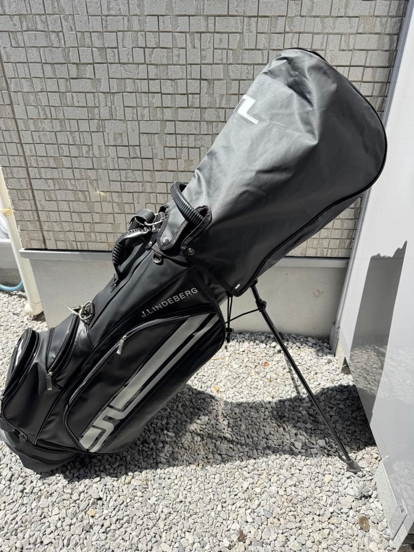 J.LINDEBERG キャディバッグ 黒　スタンド