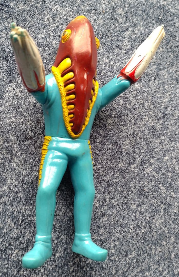 ウルトラマン ソフビ 41体 怪獣、宇宙人11体 タグ16枚