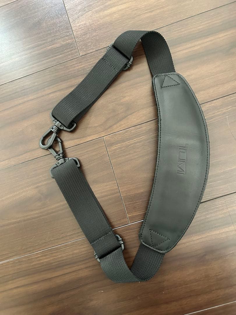 TUMI ガーメントバッグ 三つ折り