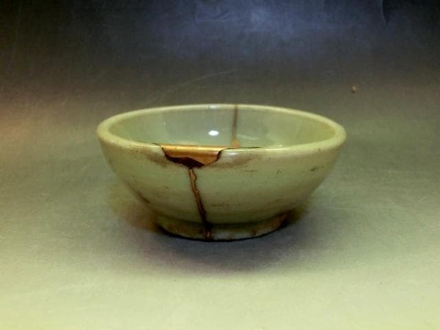 酒盃■古青磁金継ぎ直し杯(江戸期)酒器 猪口 ぐい呑み 桐箱入 時代物 骨董品■