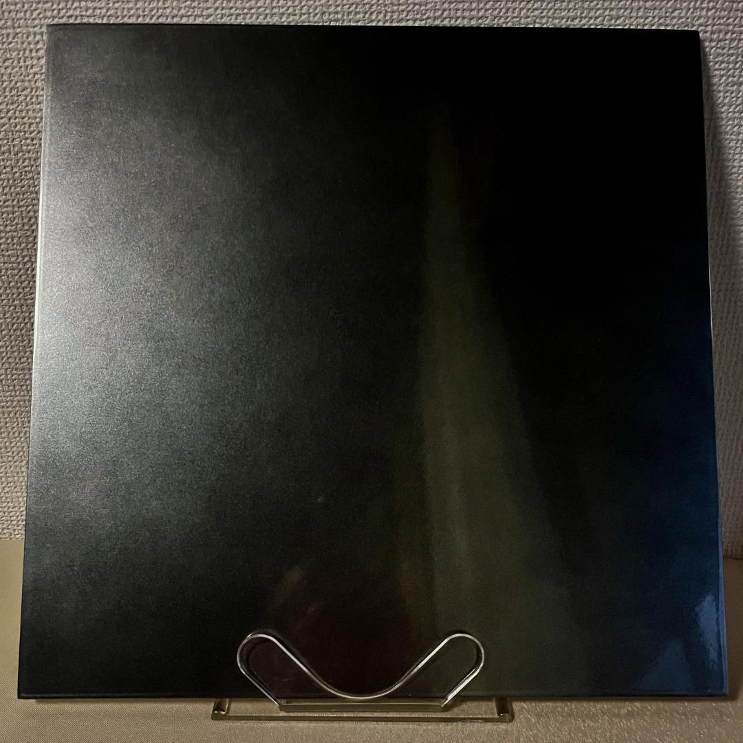 ★新品未使用 超美品 ★リバーシブル折敷　ガンメタリック✖️メタリックホワイト