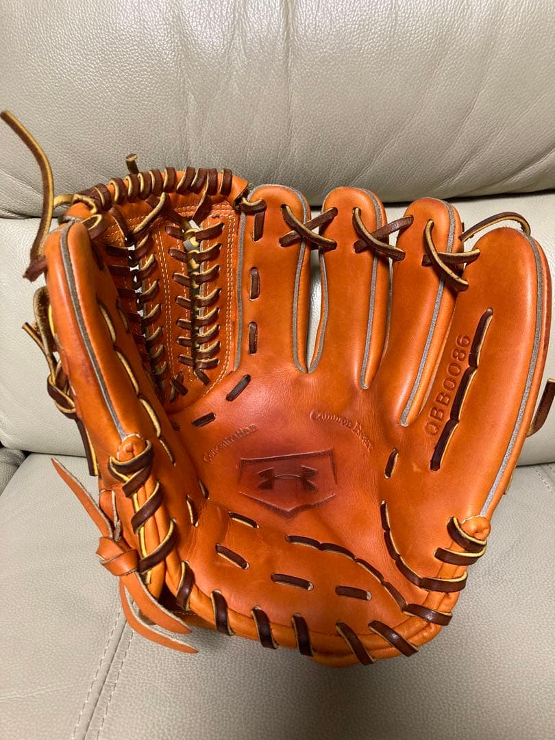 Under Armour 硬式野球グローブオレンジ　松田宣浩モデル【美品】