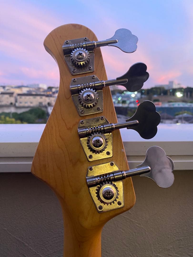 Bacchus BJB-300R(バッカス ジャズベースタイプ)