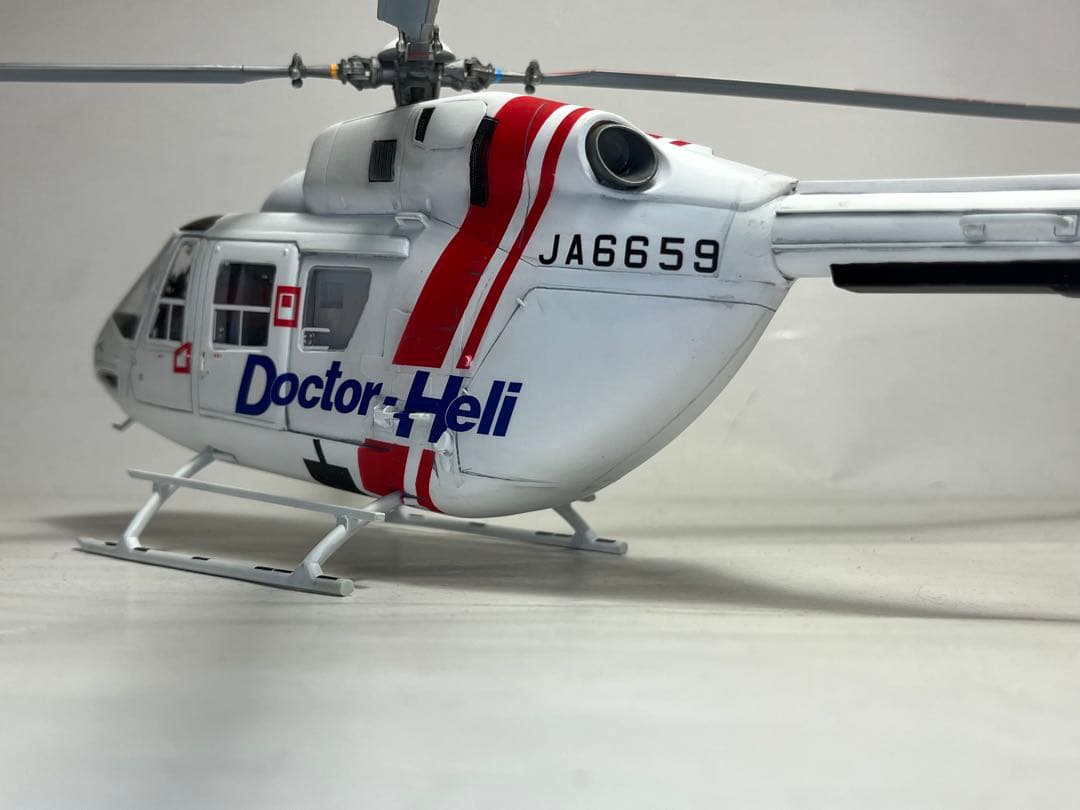 ハセガワ　1/32 BK-117 Doctor-Heli （完成品）