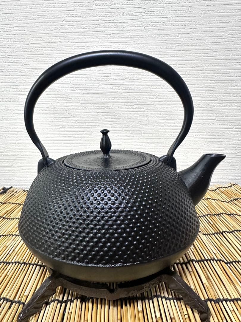 未使用品、供箱、栞付　南部文秀堂造　１５型 ＩＨ機器対応モデル　南部鉄瓶