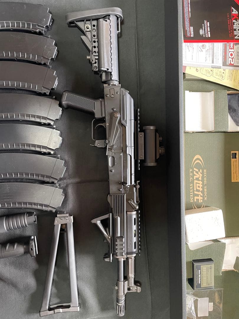 次世代電動ガン　AK102 M4ストックカスタム　マグ7本　サイト　その他セット