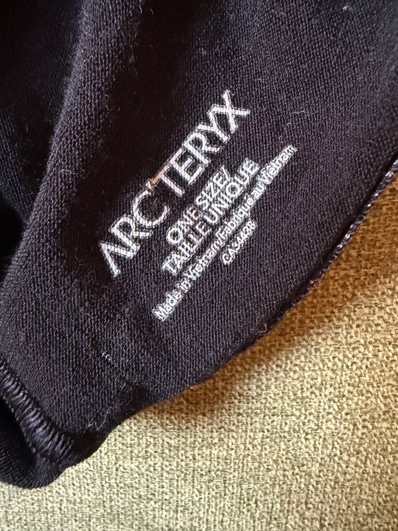 ARC'TERYX ビーニーとネックウォーマーセット