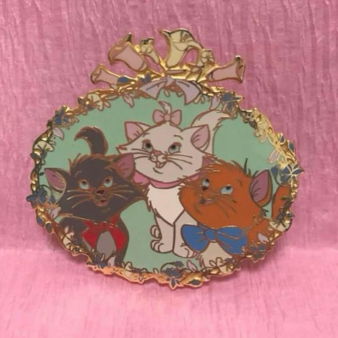 レア　おしゃれキャット　ピン　猫　ネコ　ねこ　ディズニー　マリーちゃん　トリオ