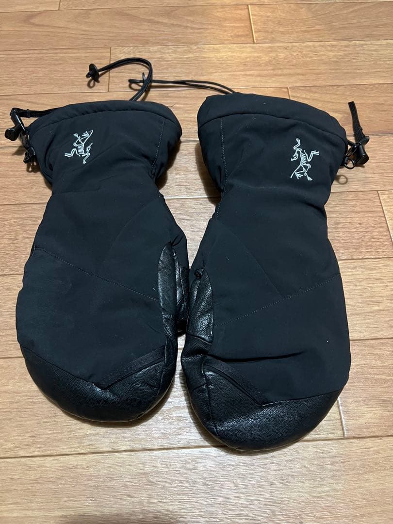 アークテリクス　フィション　SV ミトン　GORE-TEX Mサイズ