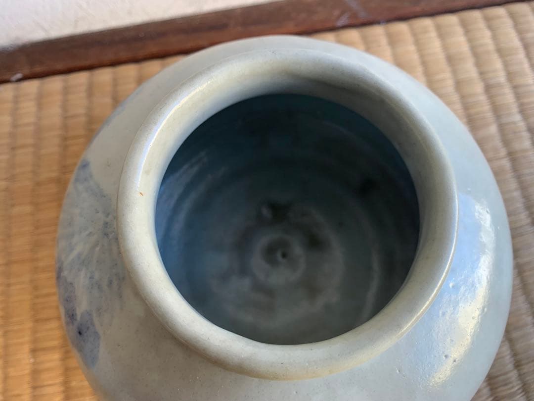 古伊万里或いは李朝染付壺