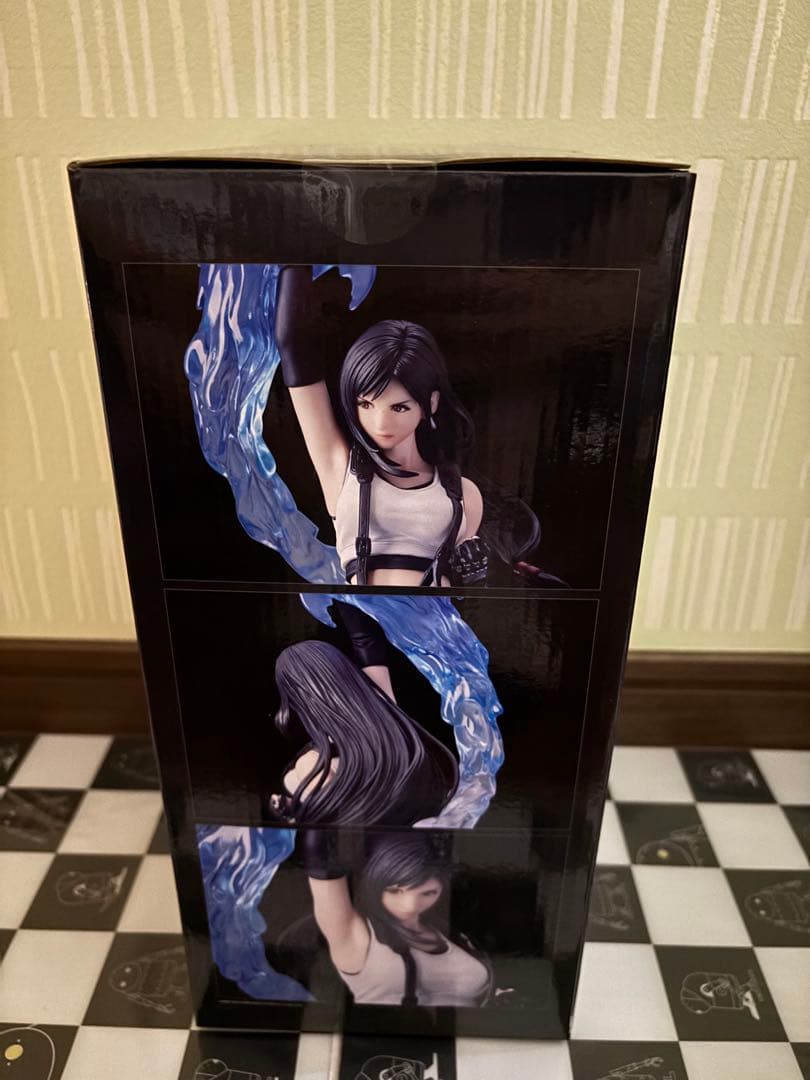 新品未開封　ティファ・ロックハート フィギュア