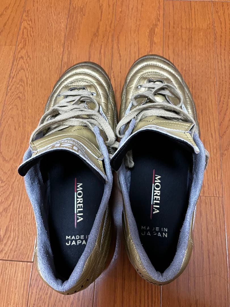 （限定モデル）ミズノモレリア　ゴールド　25.5cm