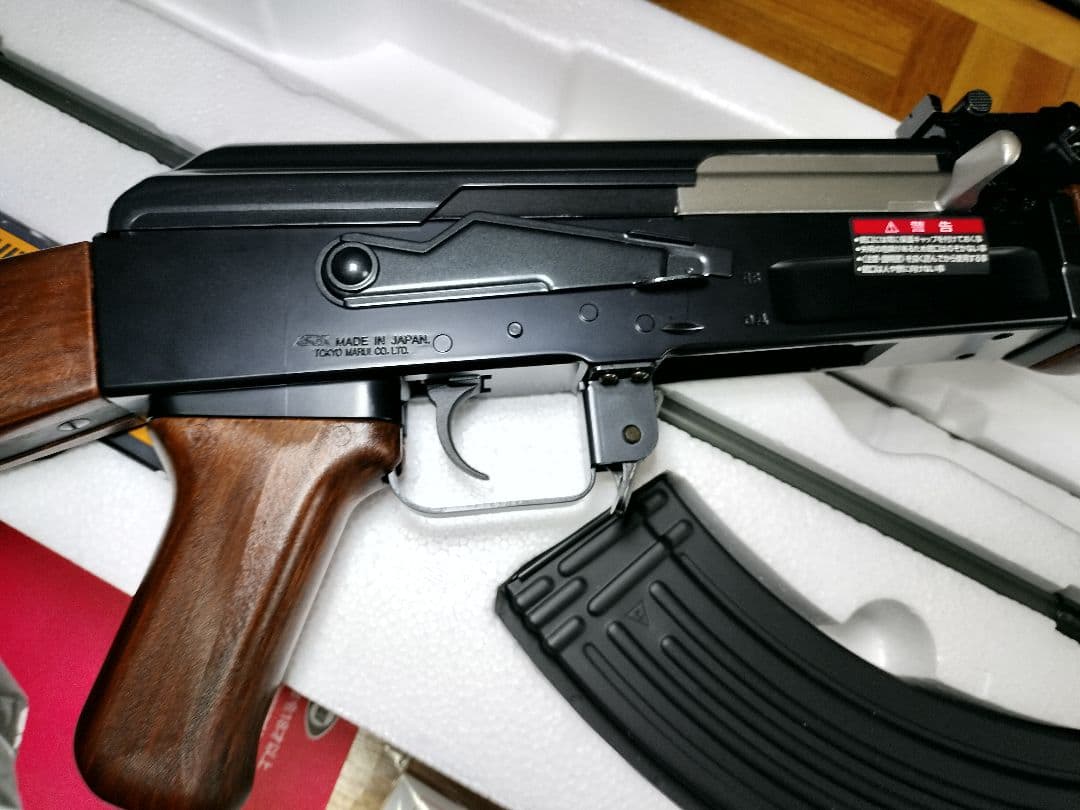 マルイ AK47 電動ガン 別マガジン、マウント付き18歳以上　スタンダード