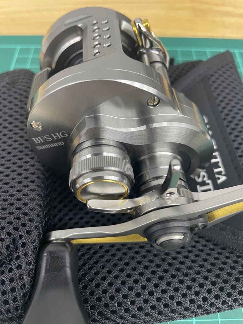 右！シマノ 23カルカッタコンクエストBFS HG RIGHT 7.8