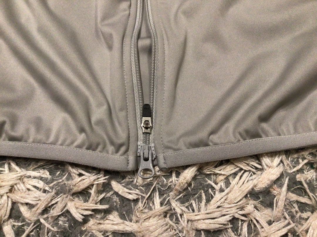 BEAMS GOLF PURPLE LABEL エアシャットタラッティ グレーL