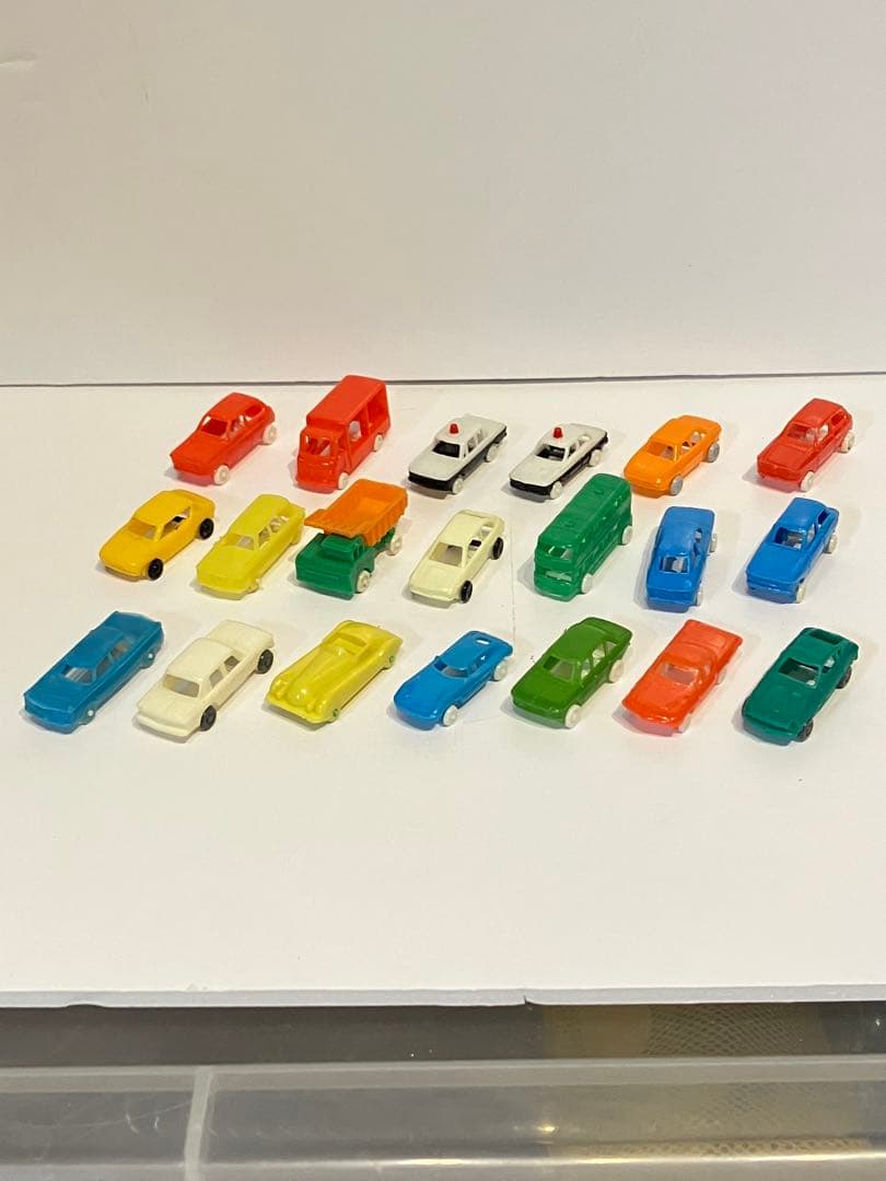 グリコのおもちゃ　ミニカー　グリコのおまけ　フェアレディZ チェリー　ルーチェ