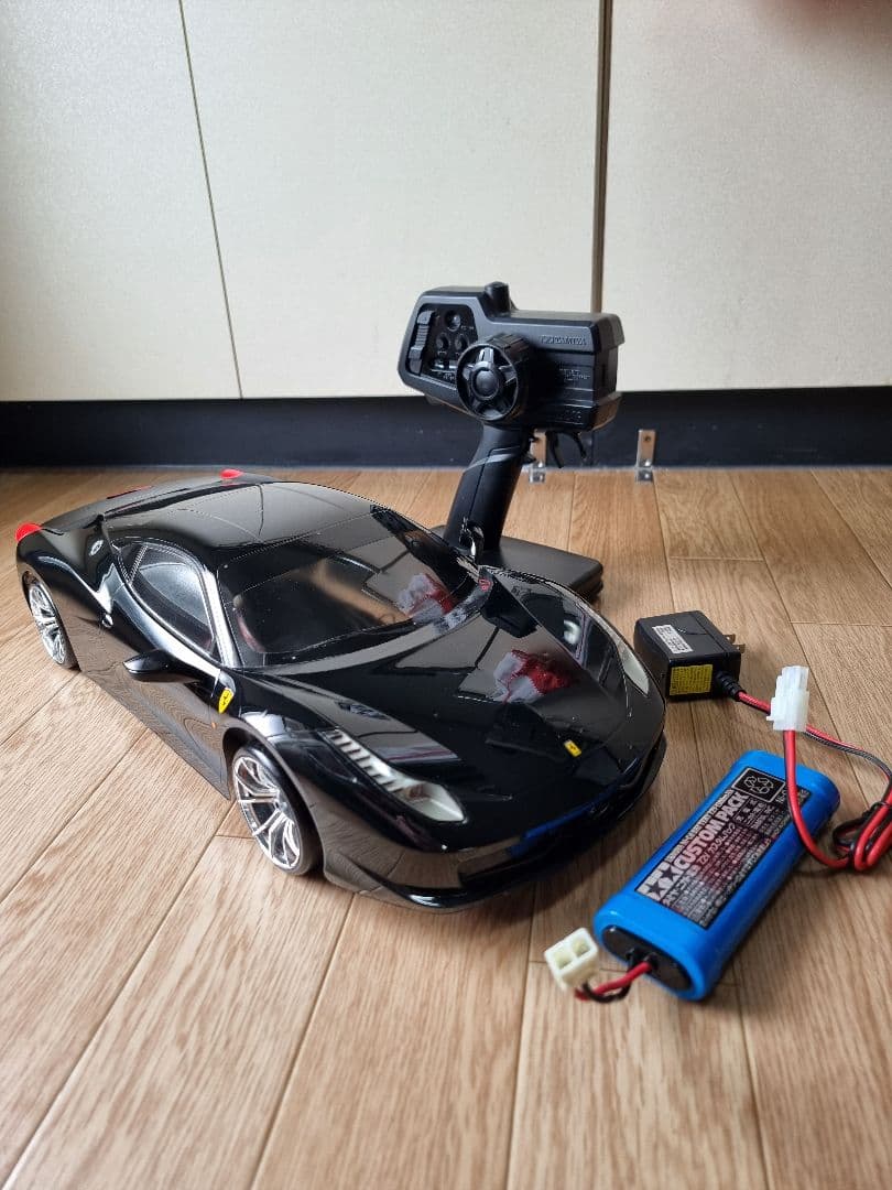 タミヤ TT02 シャーシとフェラーリ 458 イタリア ボディ