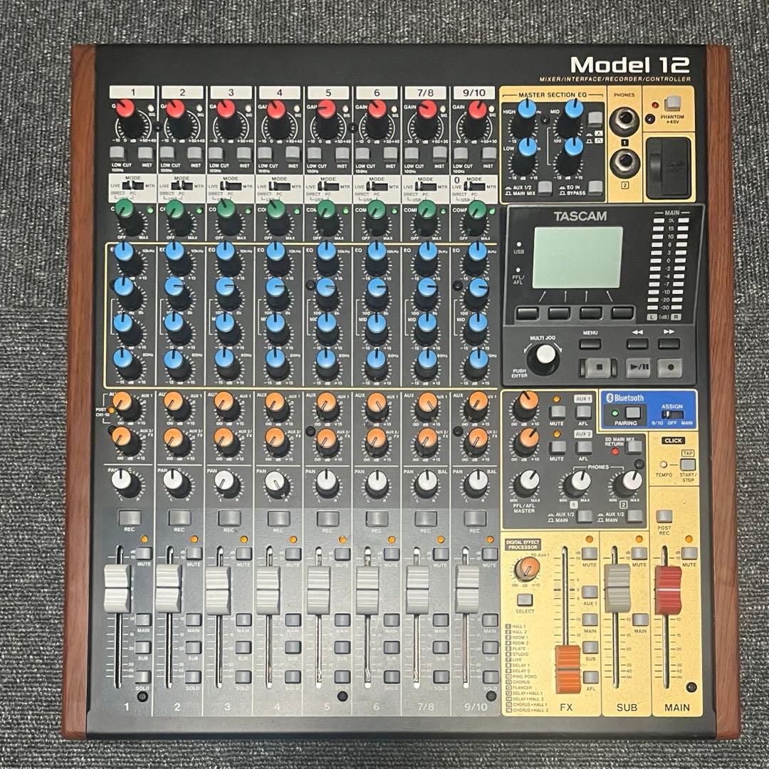 配信機器・PA機器・レコーディング機器 Tascam Model12
