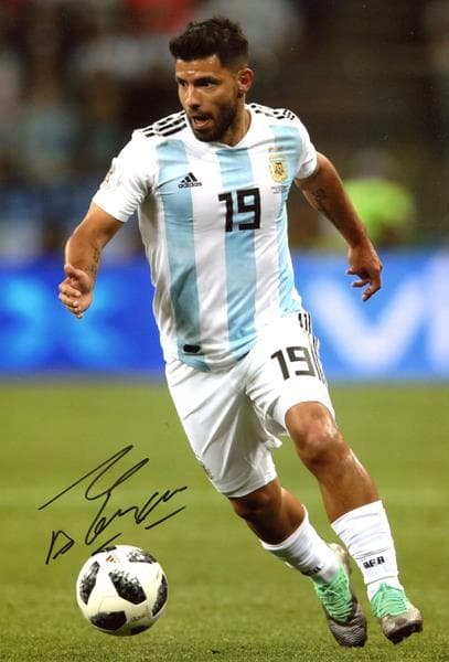 セルヒオ・アグエロ　 アルゼンチン代表 　証明書付き　直筆サイン入りフォト