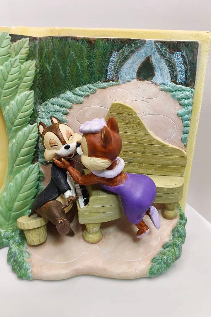 【100周年記念品】ディズニー チップとデール クラリス ブック型フォトフレーム