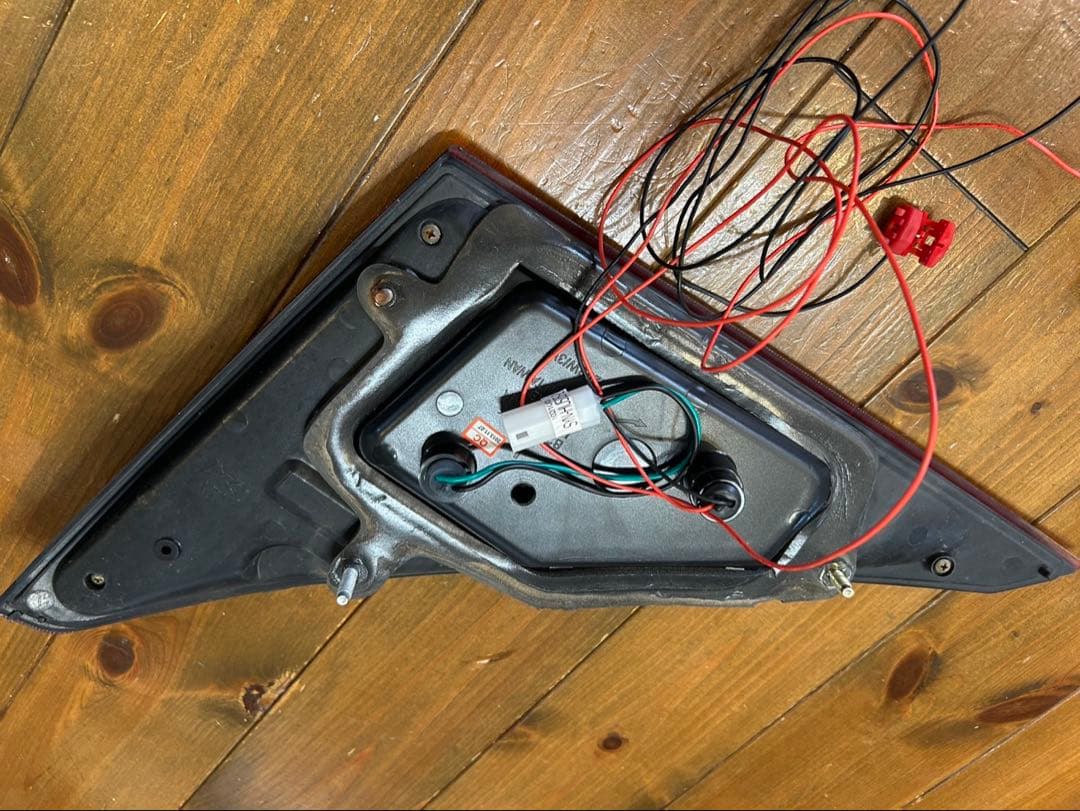 アルファード20系後期テールライト 4個セット レッド