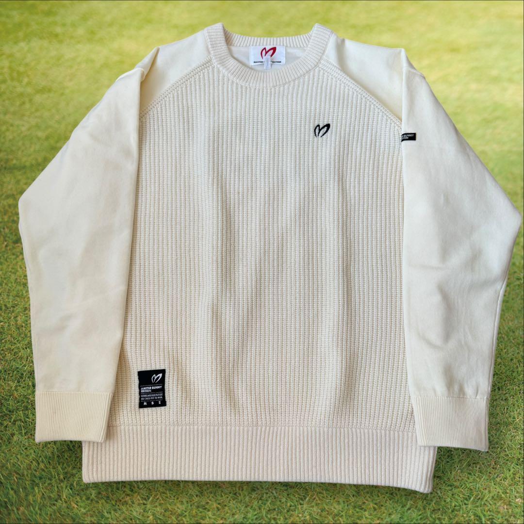 現行モデル　防寒　蓄熱　裏地付　マスターバニー　ニット　M〜L相当　白　セーター