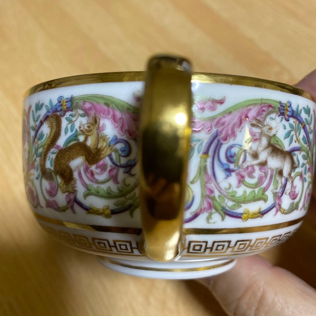 セーブル スープカップとソーサー