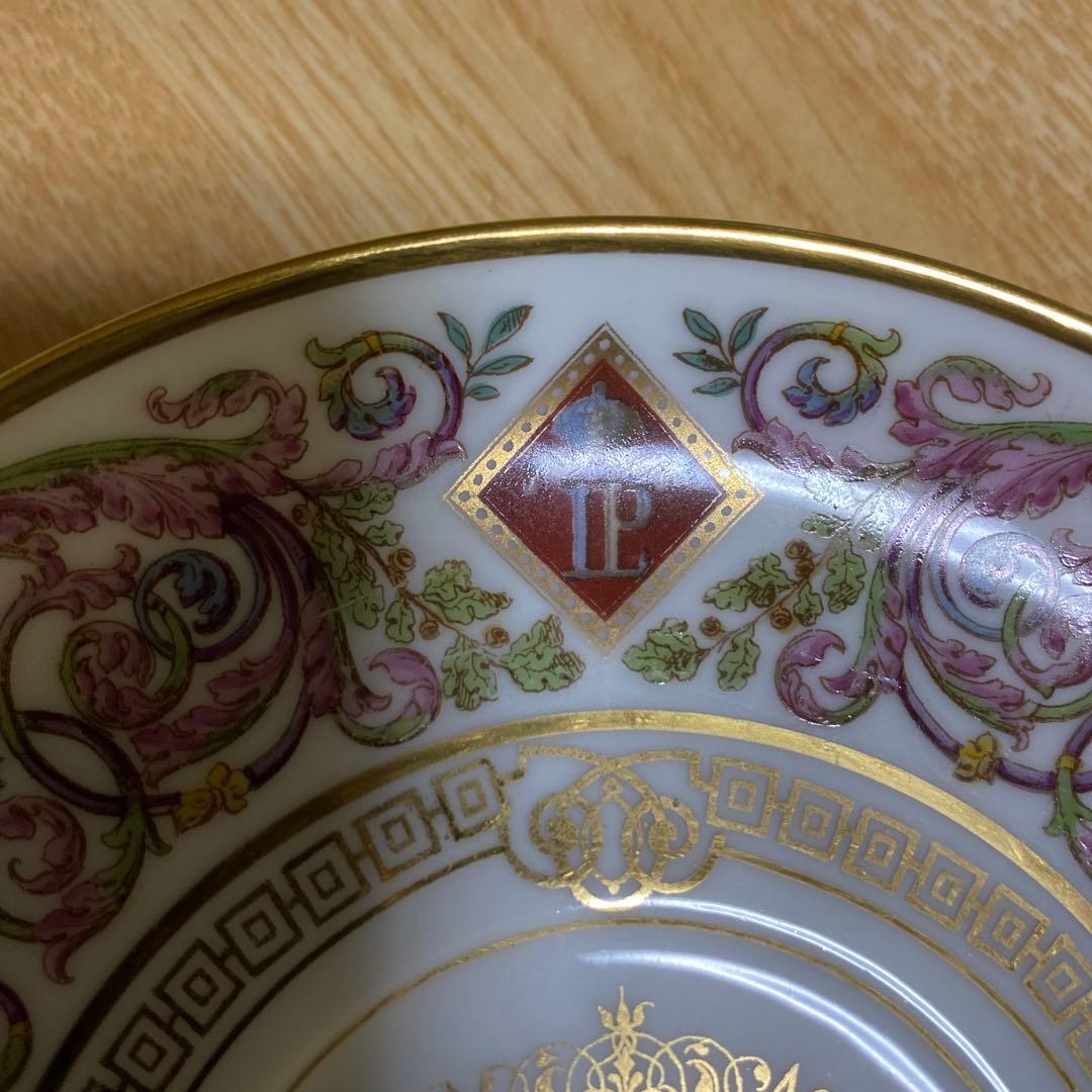 セーブル スープカップとソーサー