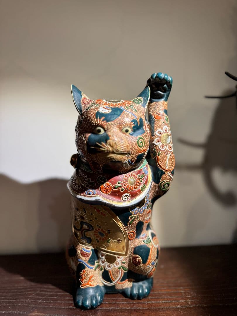美術品 陶器製 九谷燒 招き猫　置物