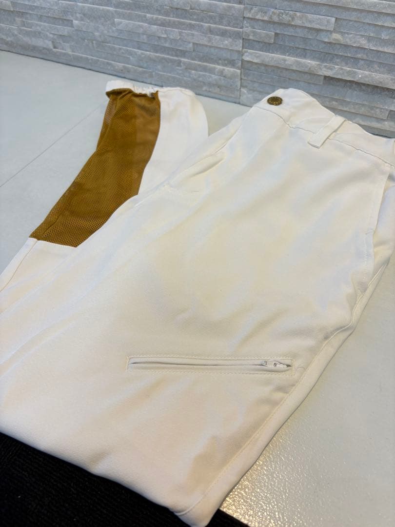 ゴルフパンツ ホワイト ブラウンアクセント レザレクション