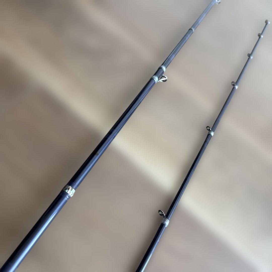 ヘラ竿をヘチ竿に改良した竿となります。　先端にトルザイトガイドを使用しています。