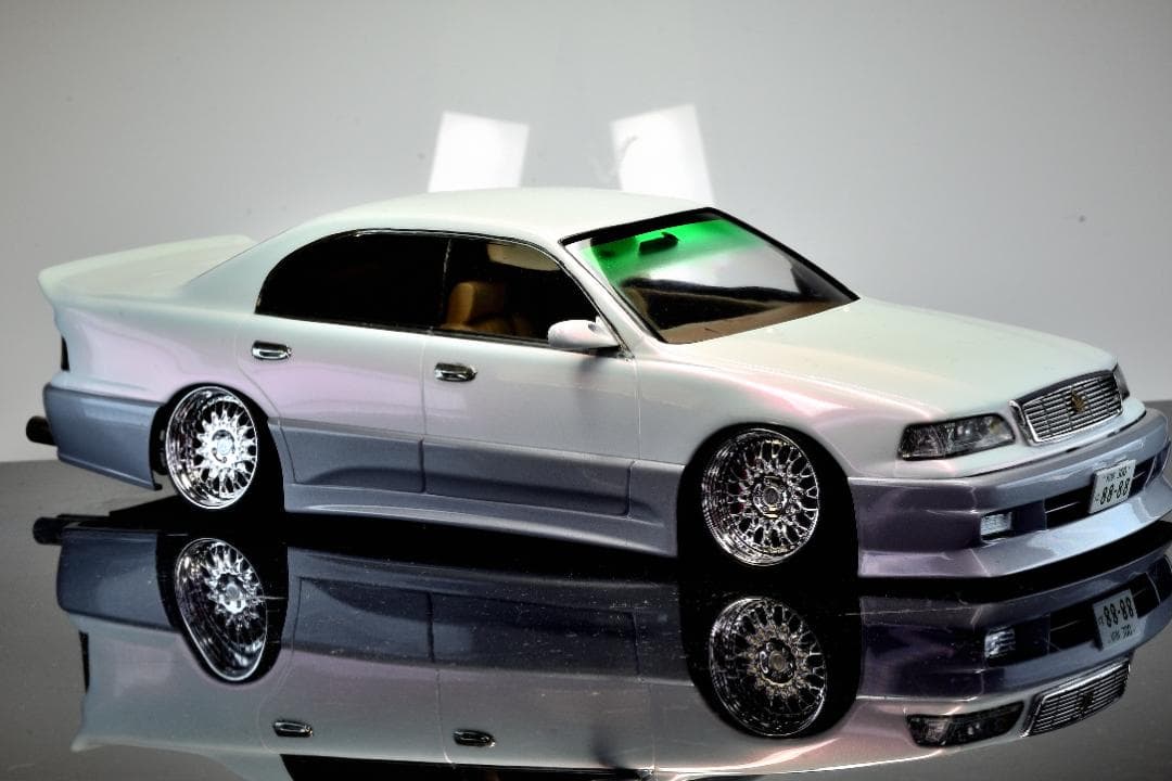 【アオシマ 1/24・完成プラモデル】マジェスタ K-BREAK UZS141