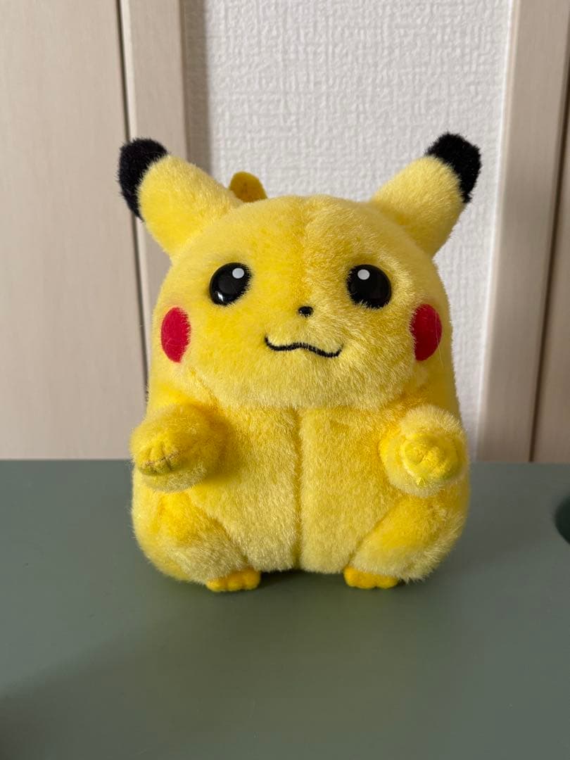 と*＊様 ピカチュウ　ぬいぐるみ　初期　TOMY