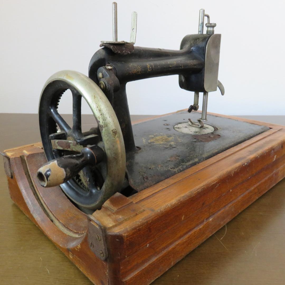 オールリード 初期型 手回しミシン 和製アンティーク 昭和レトロ　オブジェ
