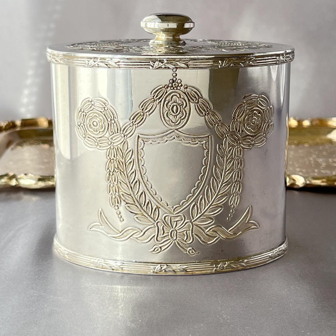 【Barker Ellis】美しいチェイシングのティーキャディー