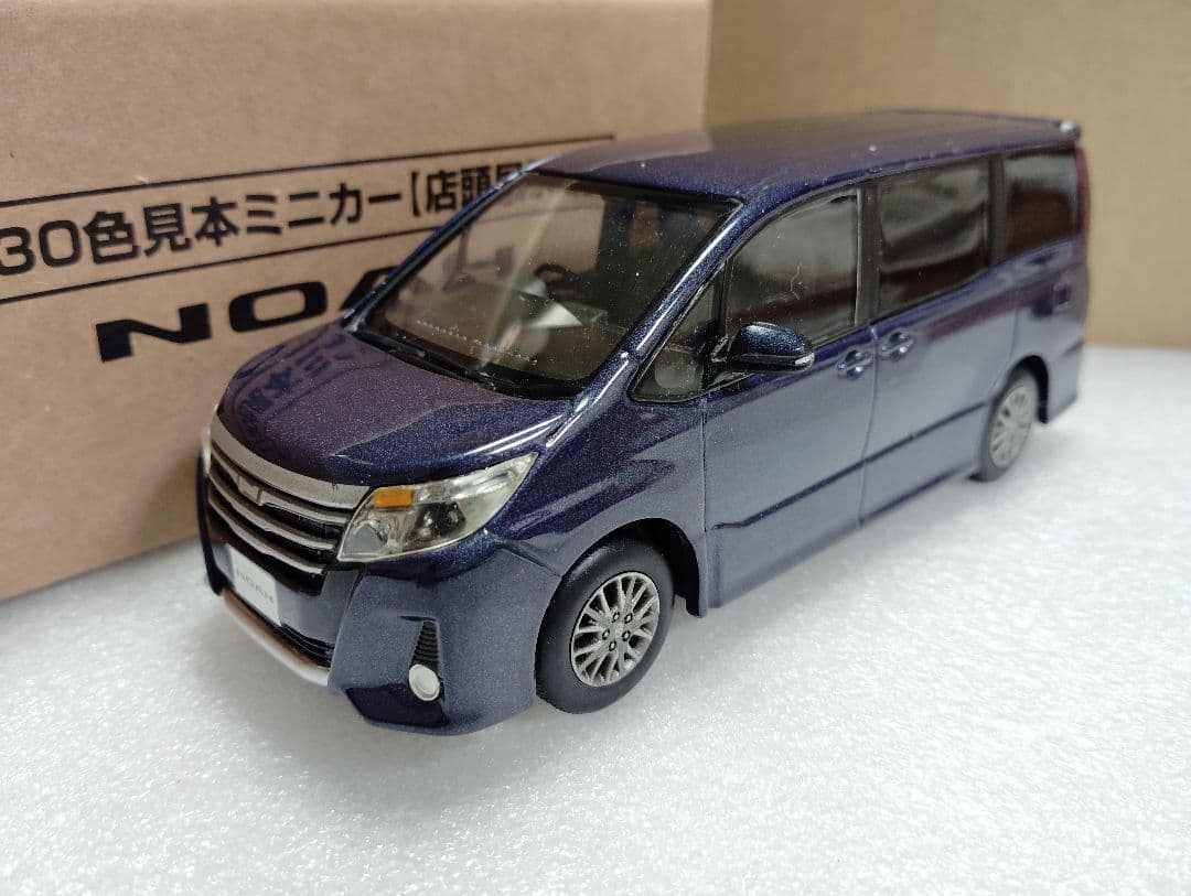 トヨタ ノア Si 80前期型 カラーサンプルミニカー 非売品 9AF