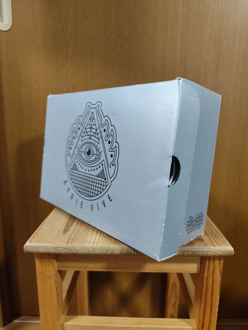 NIKE × BANDULU KYRIE 5 \"Multi/Red\" カイリー5