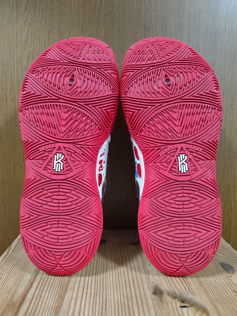 NIKE × BANDULU KYRIE 5 \"Multi/Red\" カイリー5