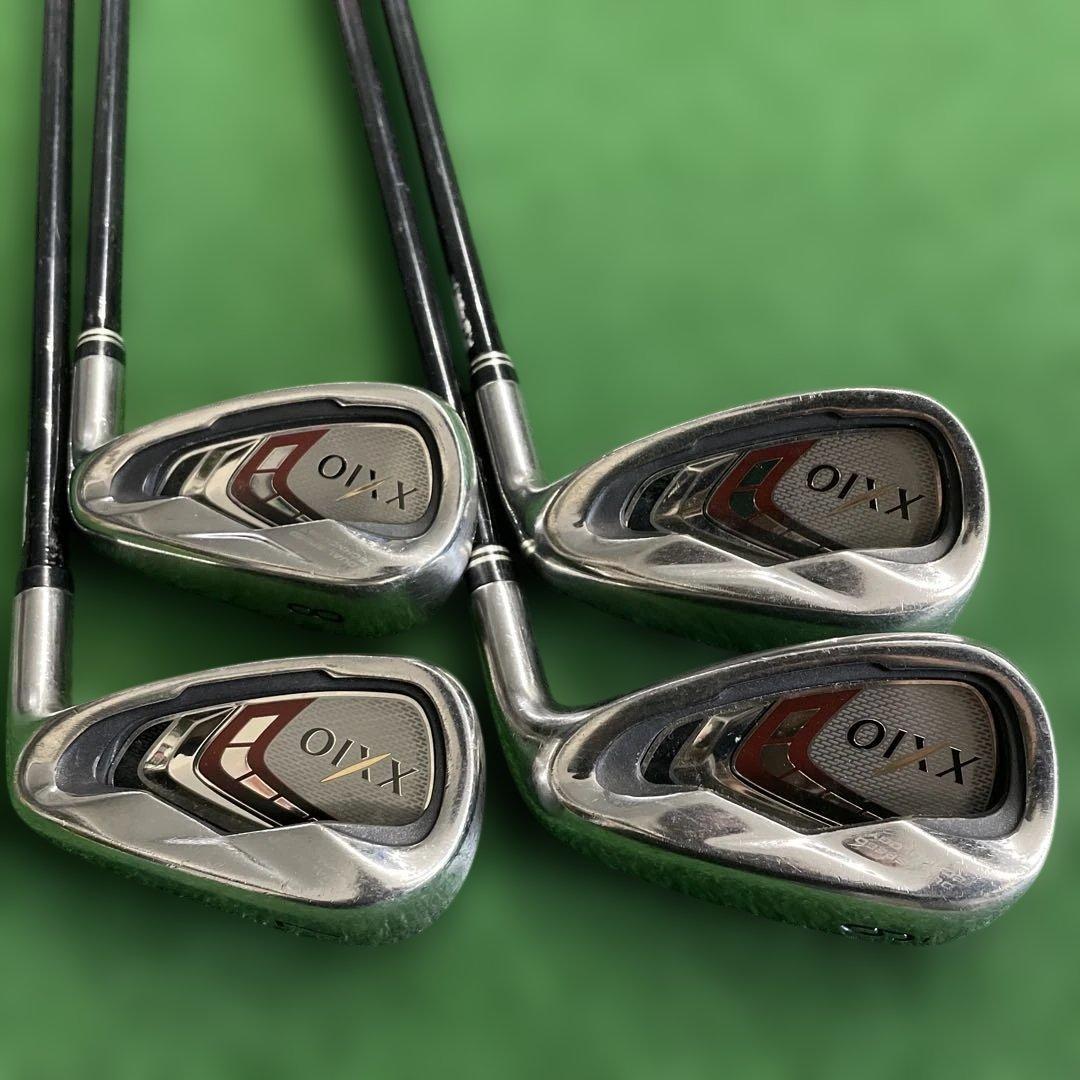 ゼクシオ ナイン　アイアン　4本組　MP900 Rフレックス レッド