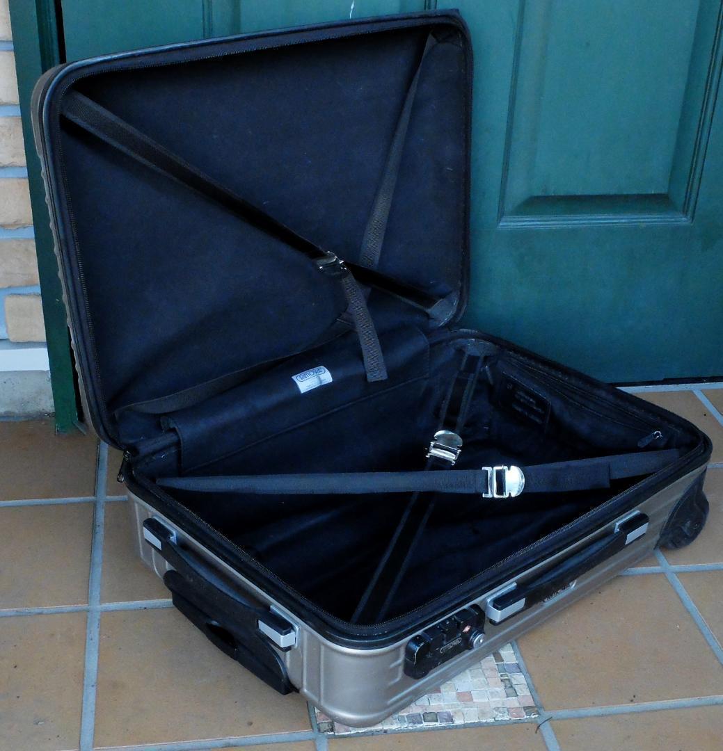 リモワ 806.52『ルフトハンザ 』2輪 キャビントロリー 35L プロセッコ