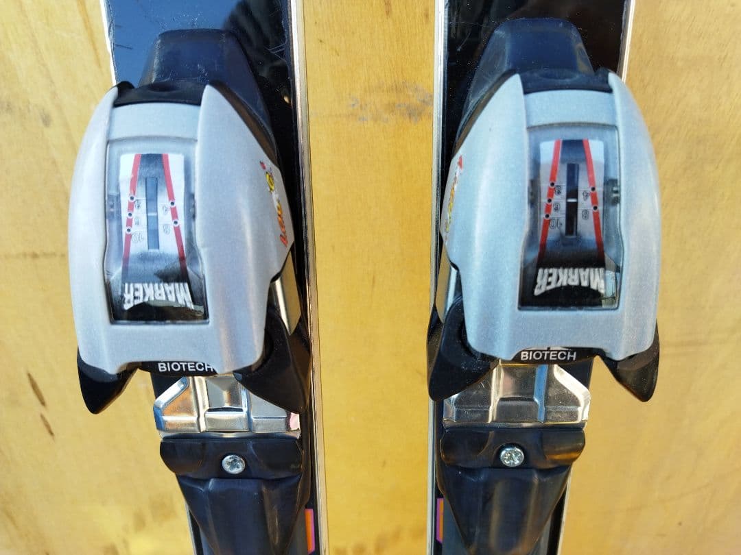 ROSSIGNOL ロシニョール　スキー　板　黒　SOLARIS